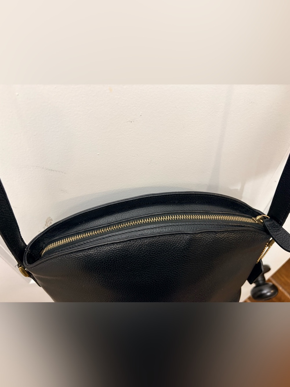 1996 Coach Madison Arched Zip — Made in Italy — 4405 Crossbody - Picture 7 of 14